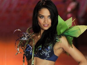 Shanina Shaik has spoken out about being bullied during her teenage years due to her mixed ethnicity.  (AFP/File) 