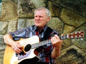 أسطورة «الفولك» دوك واتسون