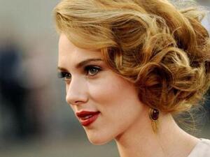 Scarlett Johansson's a philanthropist too, who knew?! (Image: Twitter)