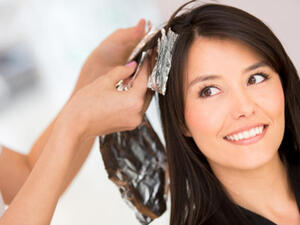 قبل أن تصبغي شعرك... اتبعي هذه النصائح