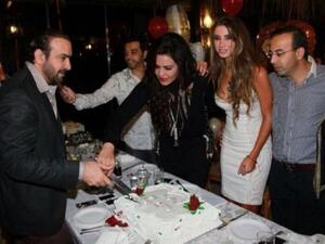 الفنانة أحلام تحتفل بعيد زواجها 