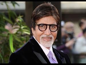 نجم بوليوود الفنان الهندي الشهير أميتاب باتشان