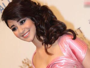 الفنانة اسيل عمران