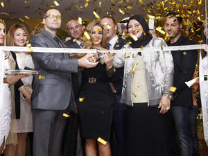 الفنانة ديانا حداد في افتتاح أكبر فروع الماركة التجميلية العالمية OROGOLD في دولة الكويت