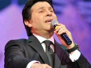 النجم هاني شاكر