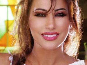 الفنانة نجوى كرم