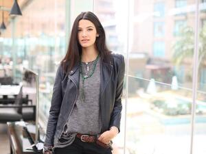 الفنانة المصرية الشابة تارا عماد