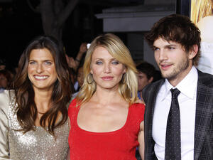 Ashton Kutcher, with Lake Bell (L) and Cameron Diaz (R). (Tinseltown / Shutterstock.com)