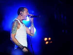 The late Chester Bennington. (mooinblack / Shutterstock.com)