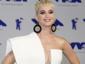 The international sensation started her Abu Dhabi concert by performing ‘Dark horse’ at the du Arena on Yas Island. (Source: Tinseltown - Shutterstock)