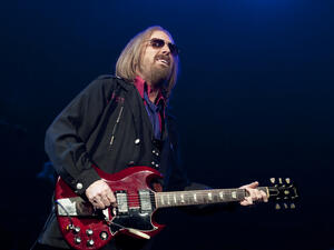 Tom Petty performing. (Jack Fordyce / Shutterstock.com)