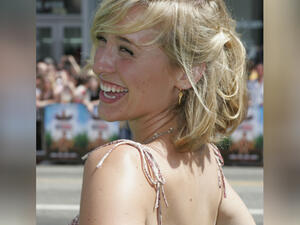 Allison Mack heads a sex cult. (Tinseltown / Shutterstock.com)