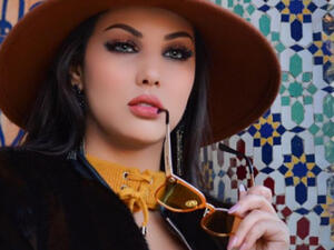 The Moroccan beauty sported a new look that was praised by her followers as she made sure to post pictures from the photoshoot to her official instagram account. (Source: @ibtissamtiskatofficial - Instagram)