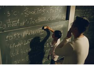 تمكنت إل جي من خلال هذه المعادلة الجديدة، أن تصمم الأجهزة المنزلية بطريقة تجعلها تقدم أداءً مثاليًا وكفاءة أفضل في استهلاك الطاقة فترضي مزيدًا من المستهلكين حول العالم.