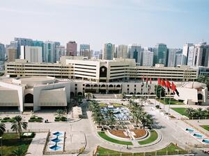 تؤكد البلدية ترحيبها بجميع شرائح المجتمع للمشاركة والتفاعل مع الملتقى وتبادل الأفكار والأطروحات الإبداعية خلال فعاليات هذا الملتقى .