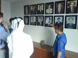 يجتمع طلاب جورج تاون مع عضو جمعية رواد الأعمال الشباب الإندونيسيين