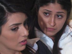 هيا عبدالسلام وشجون الهاجري