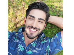 تمتلك الكاميرا الأمامية بدقة 24 ميجابكسل في HUAWEI nova 3 خاصية تمييز الوجوه من الخلفية.