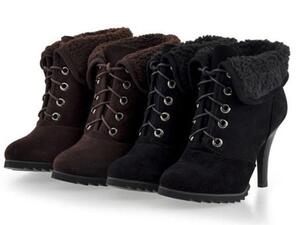 الجزمة القصيرة موضة خريف 2010