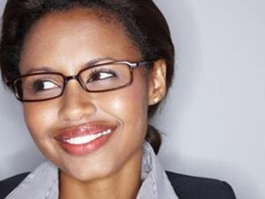 4 طرق للحفاظ على ماكياج يدوم طوال النهار