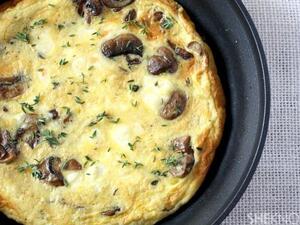 فرتاتا البيض والمشروم والجبن فرتاتا البيض والمشروم والجبن