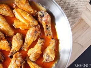 اجنحة الدجاج بالصلصة الحارة  اجنحة الدجاج بالصلصة الحارة
