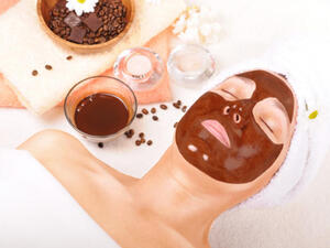 قناع الشوكولاته لحماية البشرة من البثور 