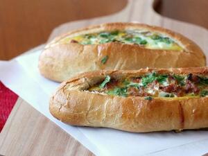 خبز الباغيت المحشي