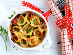 لفائف البطاطا المخبوزة مع الجبن