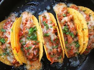 بيتزا على الطريقة المكسيكية