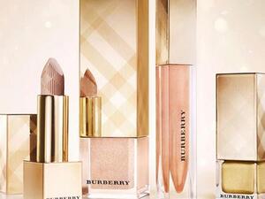 مجموعة ماكياج بيربري لموسم أعياد الميلاد