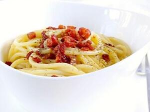 سباغيتي بالبيض سباغيتي بالبيض