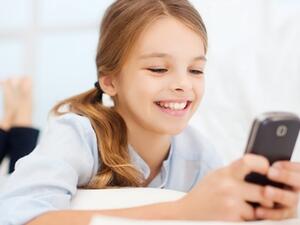 إذا كنت تفكر في إعطاء ابنك /ابنتك هاتفا ذكيا، فينبغي أن تتأكد من وضع قواعد الاستخدام العامة