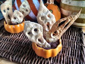 غموس الأشباح بالفاصوليا السوداء 