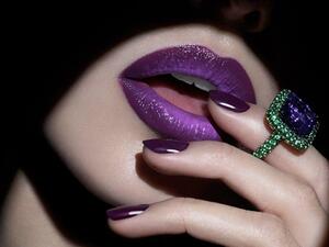 البنفسجي من ألوان موسم خريف/شتاء 2015