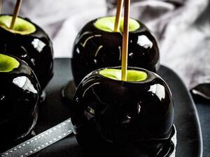 التفاح المسموم للهالووين