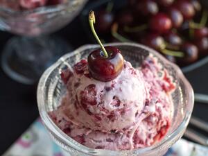 مثلجات الكرز