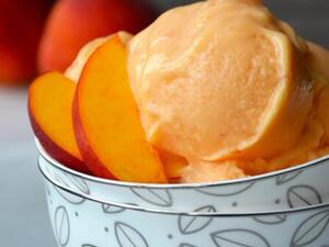 مثلجات الدراق باللبن