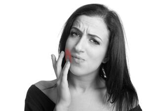 التهاب اللثة حالة مؤلمة جدا ومزعجة