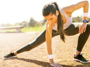 هناك العديد من العلاجات المتوفرة في السوق التي تم تصميمها لتخفيف علامات التمدد