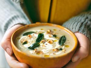 تعلمي طريقة حساء التفاح والكرفس