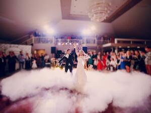 الزواج التقليدي قد يكون منتقدا ولكنه فرصة إجتماعية ناجحة لمقابلة شريك المستقبل