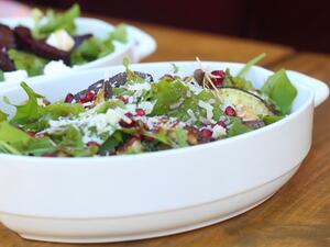 سلطة الجرجير والباذنجان الشهية