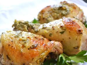 قطع الدجاج على الطريقة اليونانية