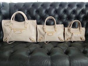 حقائب بالنسياغا فخامة وجودة وحرفية عالية