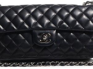 شانيل توقف صناعة 6 حقائب كلاسيكية