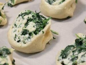 لفائف الجبن بالسبانخ