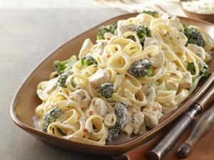 الدجاج بالبروكلي الفريدو