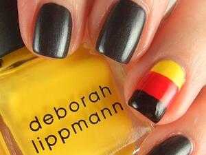 يمكنك اختيار ألوان علمك المفضل 