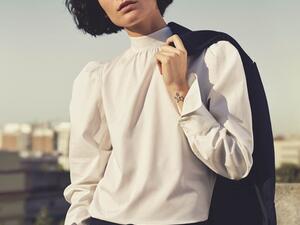 المرأة العصرية الانيقة